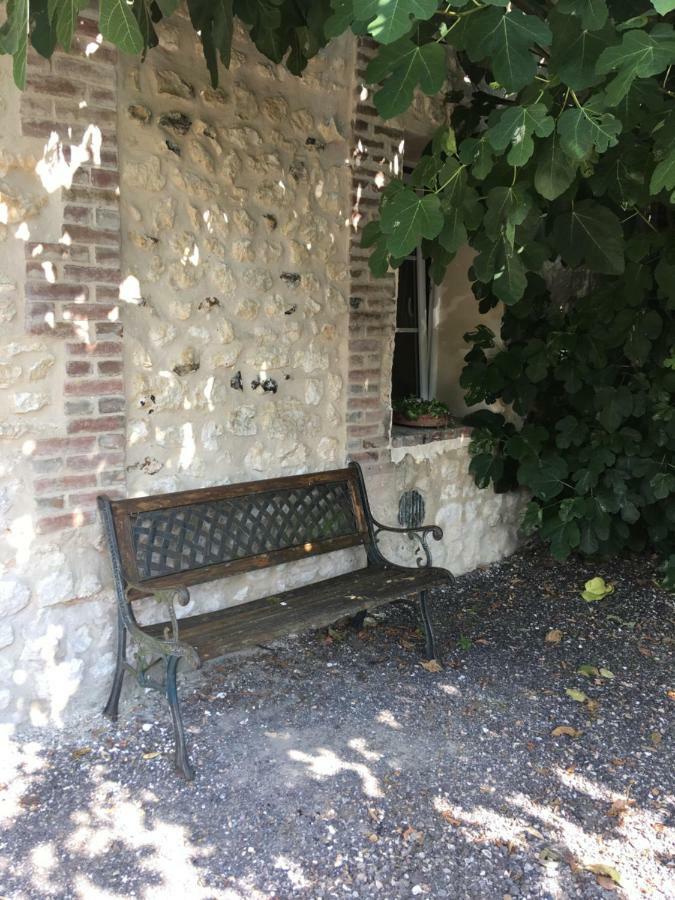 L'Oreade Amfreville-sur-Iton Екстериор снимка
